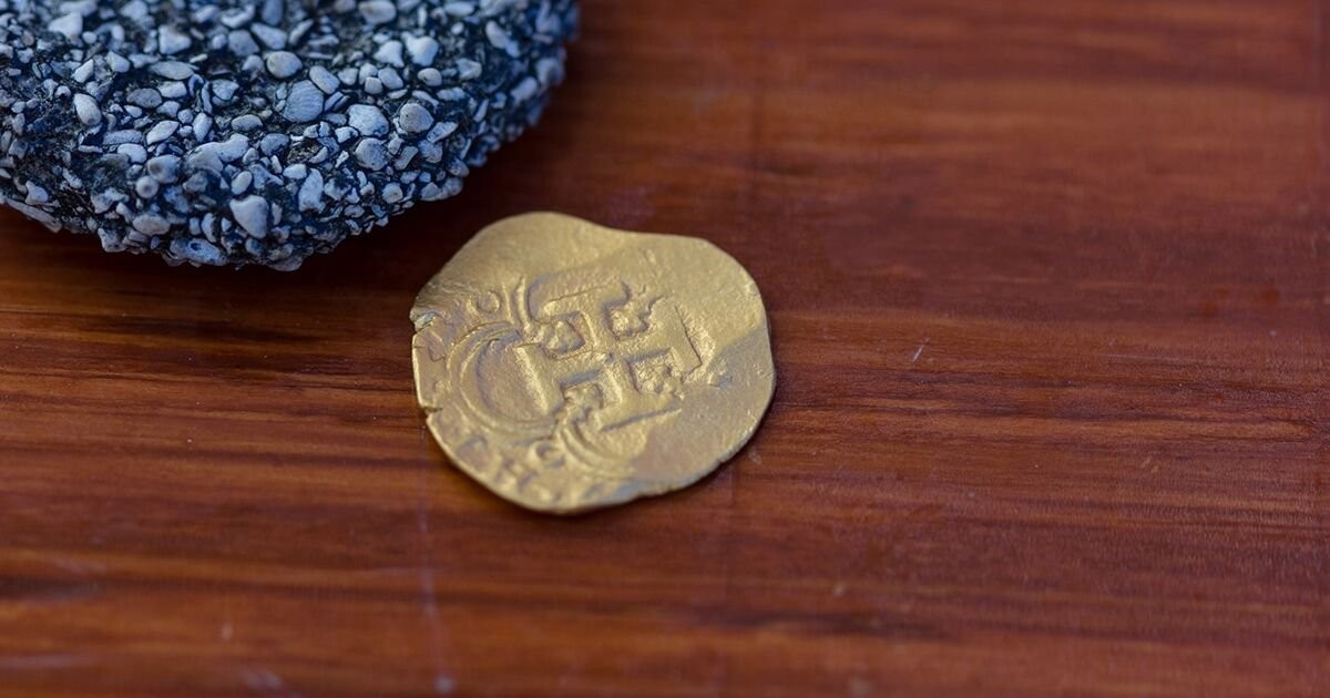 Diver Finds Gold Coin Worth $98,000 on Wreck Off Key West