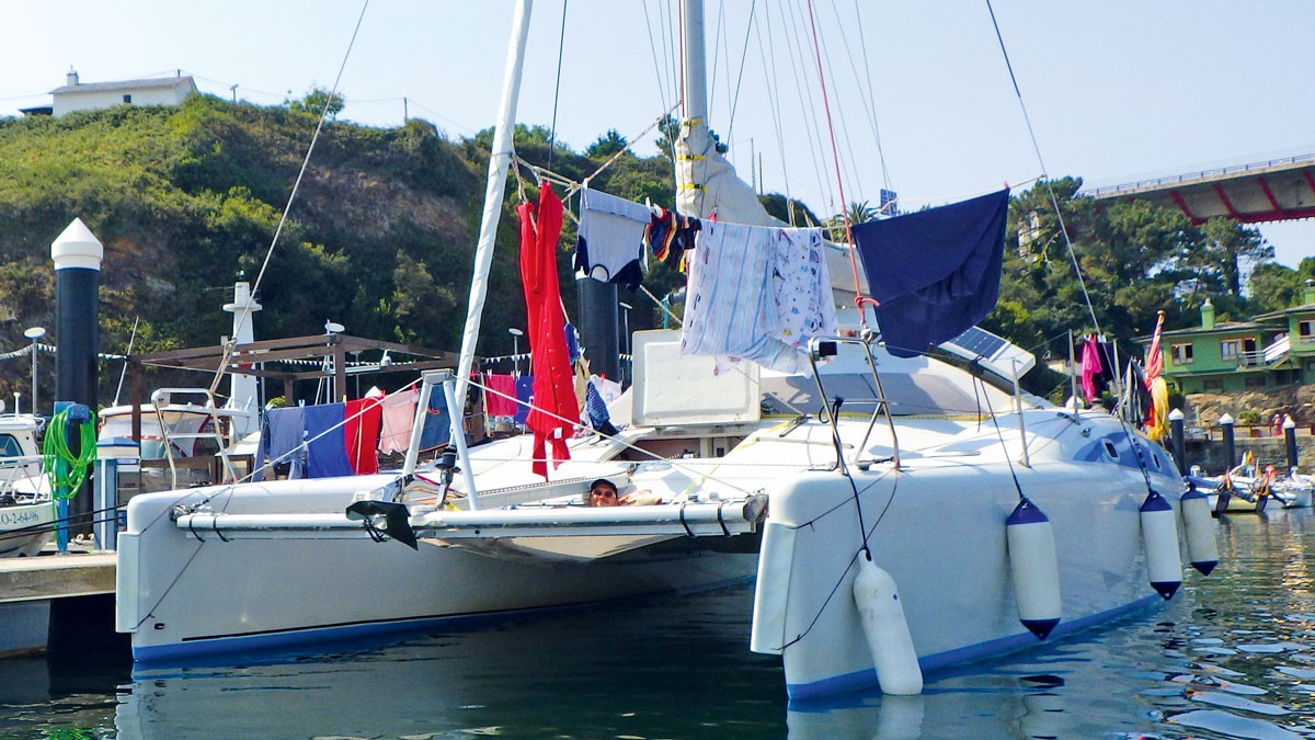 How a boat solar hot water system works