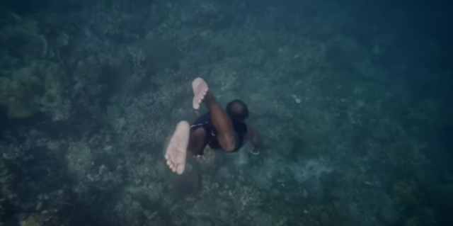 Mutated tribe can swim to bottom of ocean after developing 'sea nomad gene'