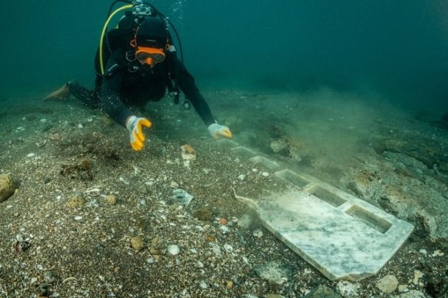 Underwater Nabataean Temple With Marble Altars Discovered In Pozzuoli - Ancient Pages